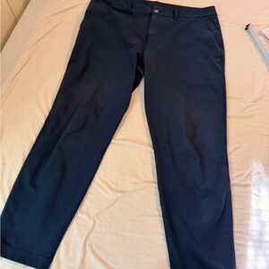 Lululemon Commission Pant Slim – Men’s Large – Navy – Warpstreme Size 35